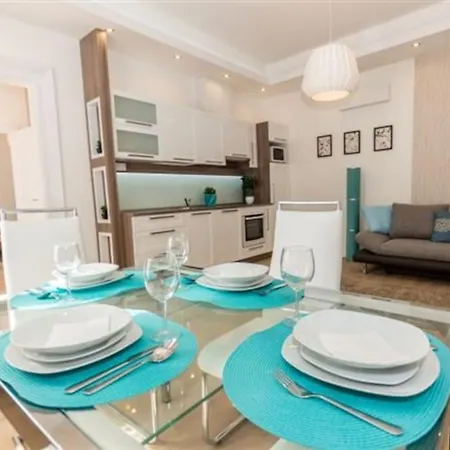 Apartment Basilica With 2 Bedr