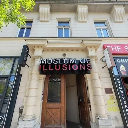 Basilica With 2 Bedr * בודפשט