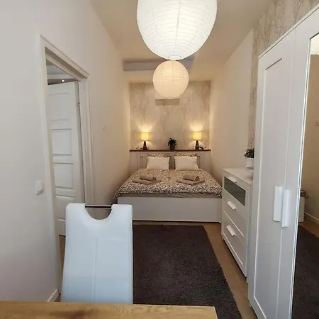 Basilica With 2 Bedr * בודפשט